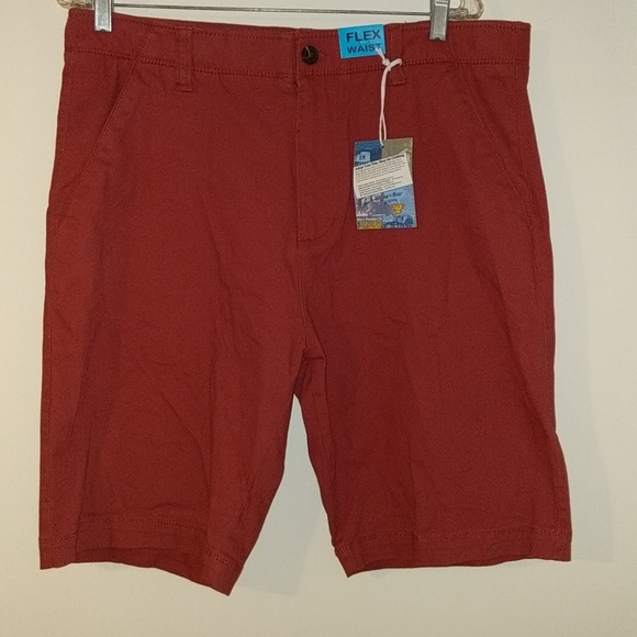 high waist pants and crop top